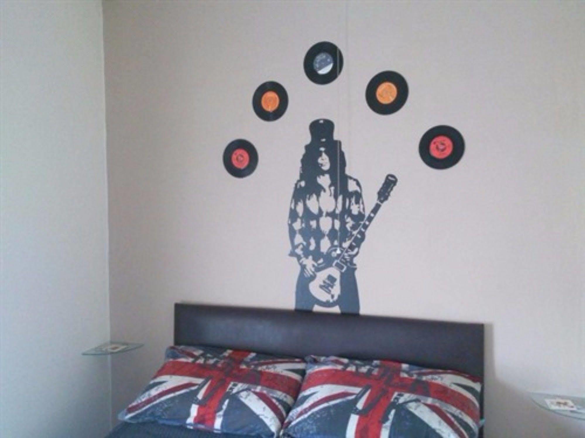 Bed & Breakfast The Mercury, - Over 21's Only