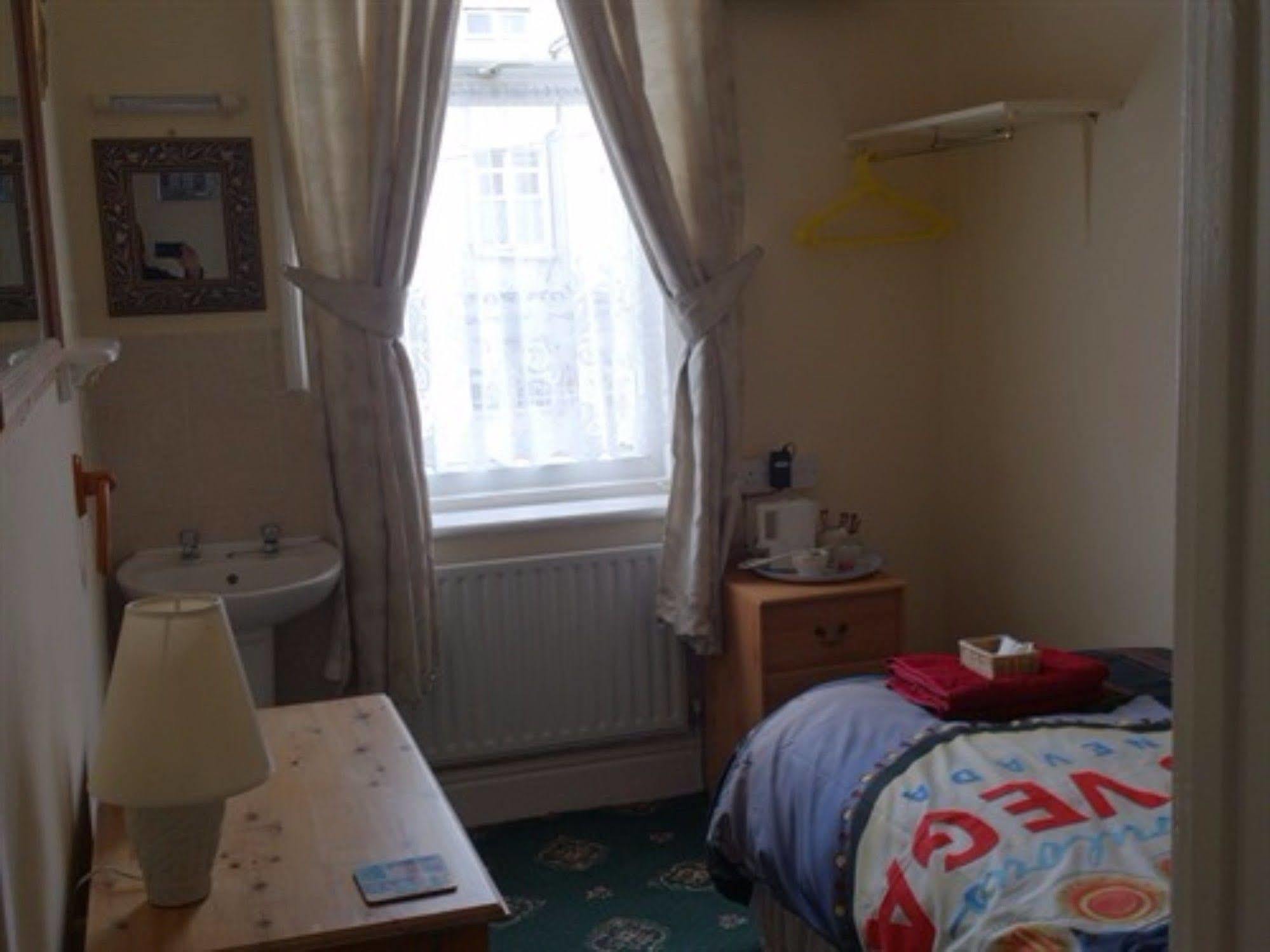 The Mercury, - Over 21's Only 4* Blackpool