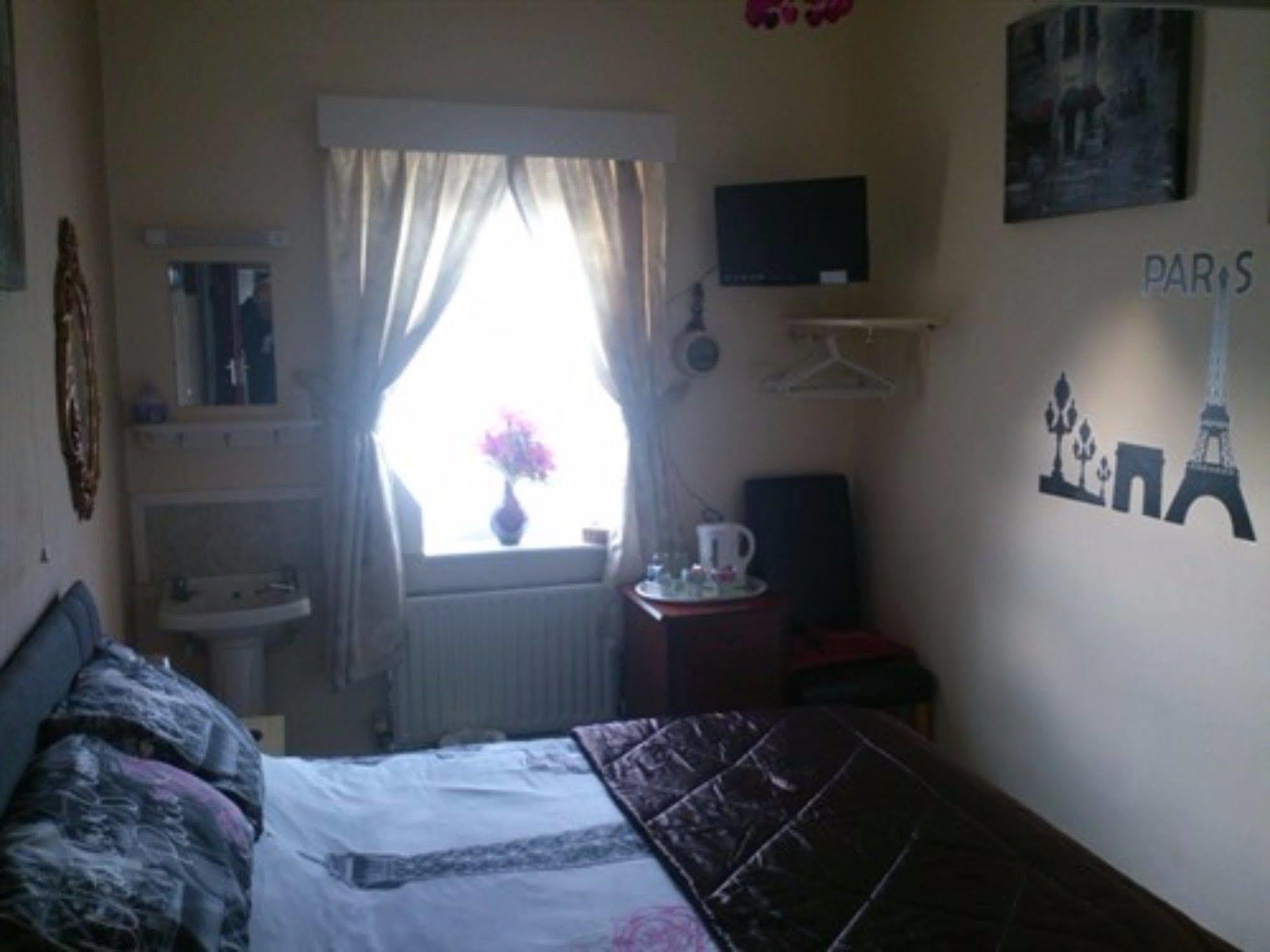 Bed & Breakfast The Mercury, - Over 21's Only