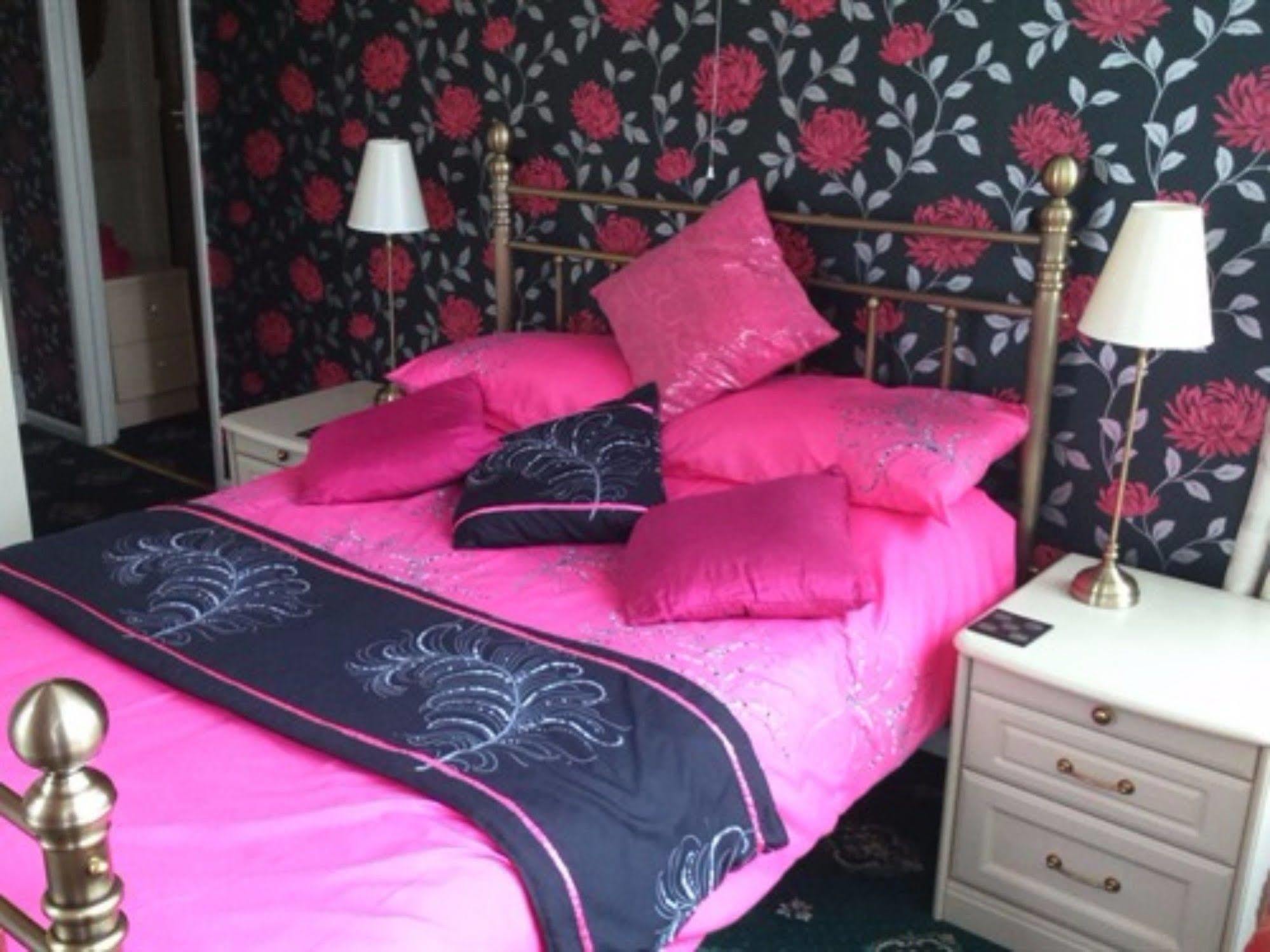 The Mercury, - Over 21's Only Bed & Breakfast Blackpool