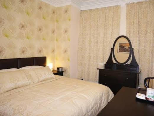 The Shores Hotel, Hotel Blackpool