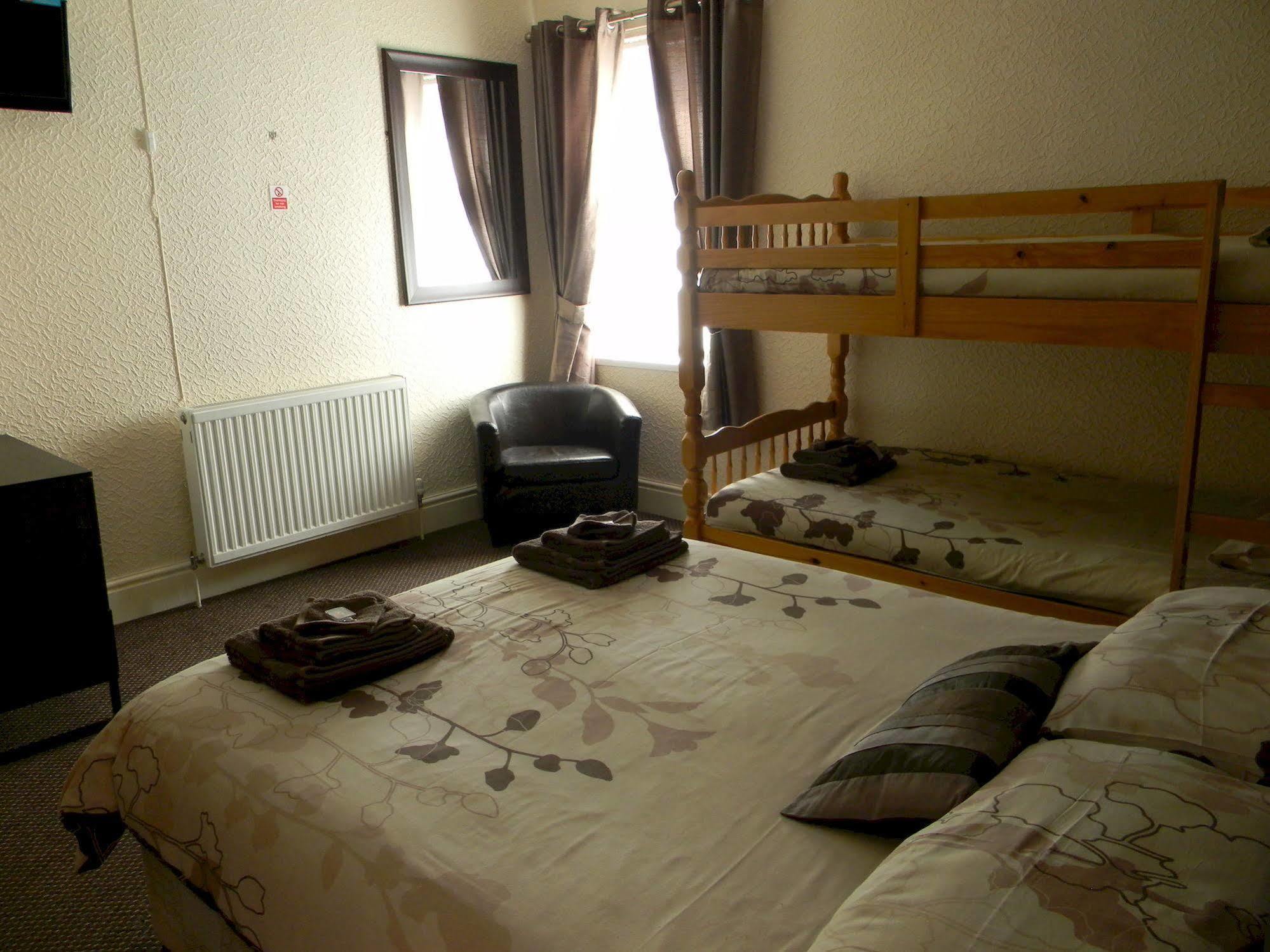 Springfield Hotel 2*