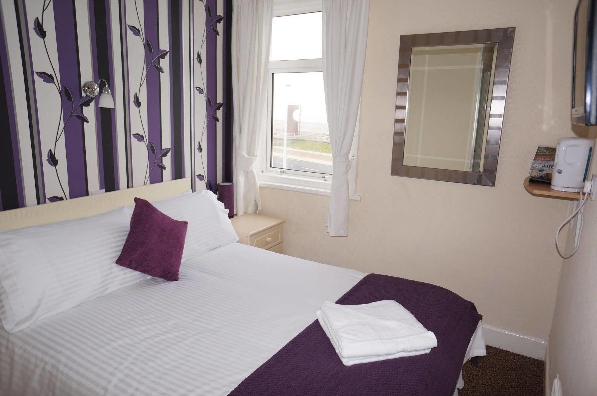 Ocean Bay 3* Blackpool