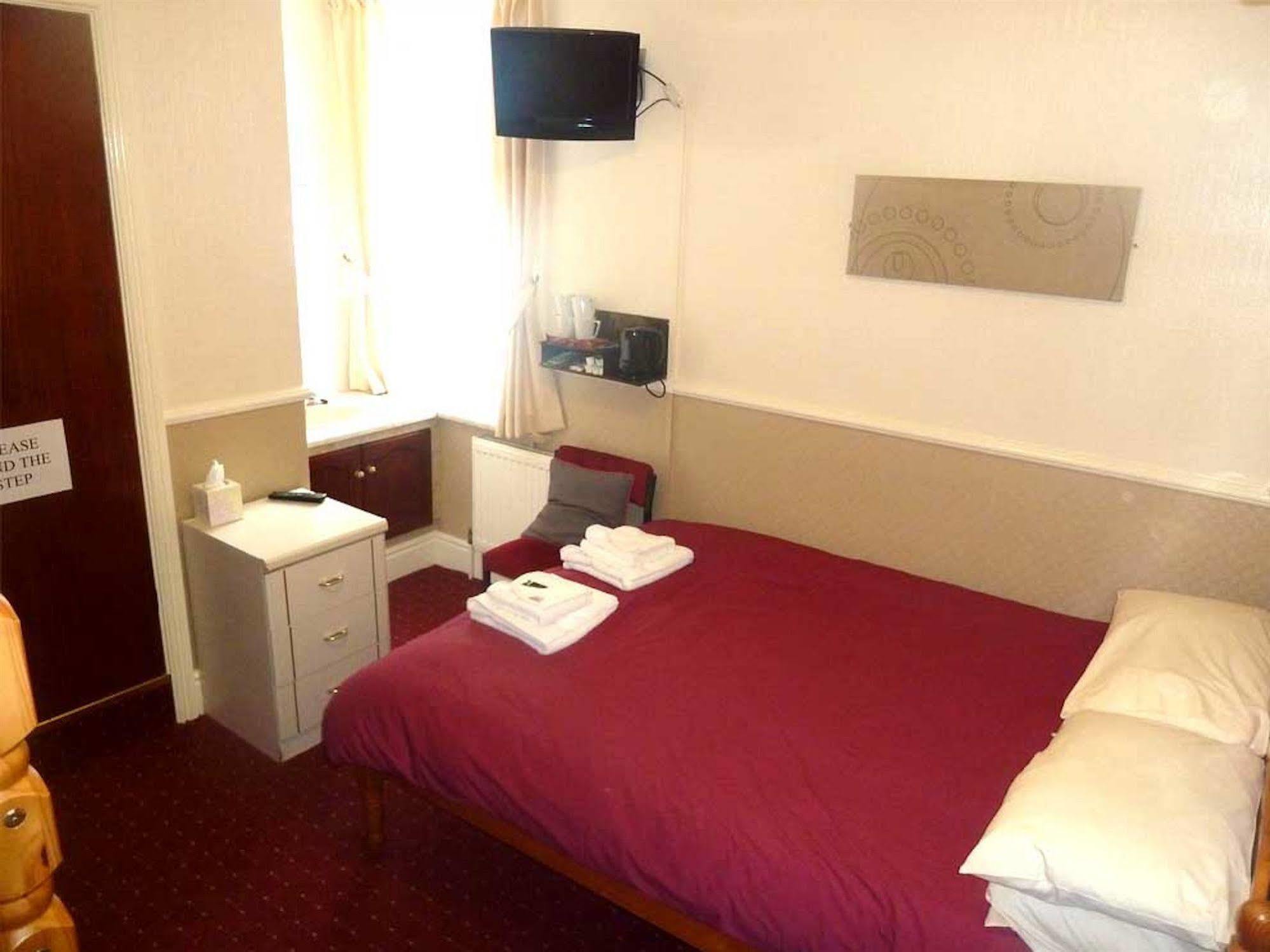 Bed & Breakfast Delamere 3*
