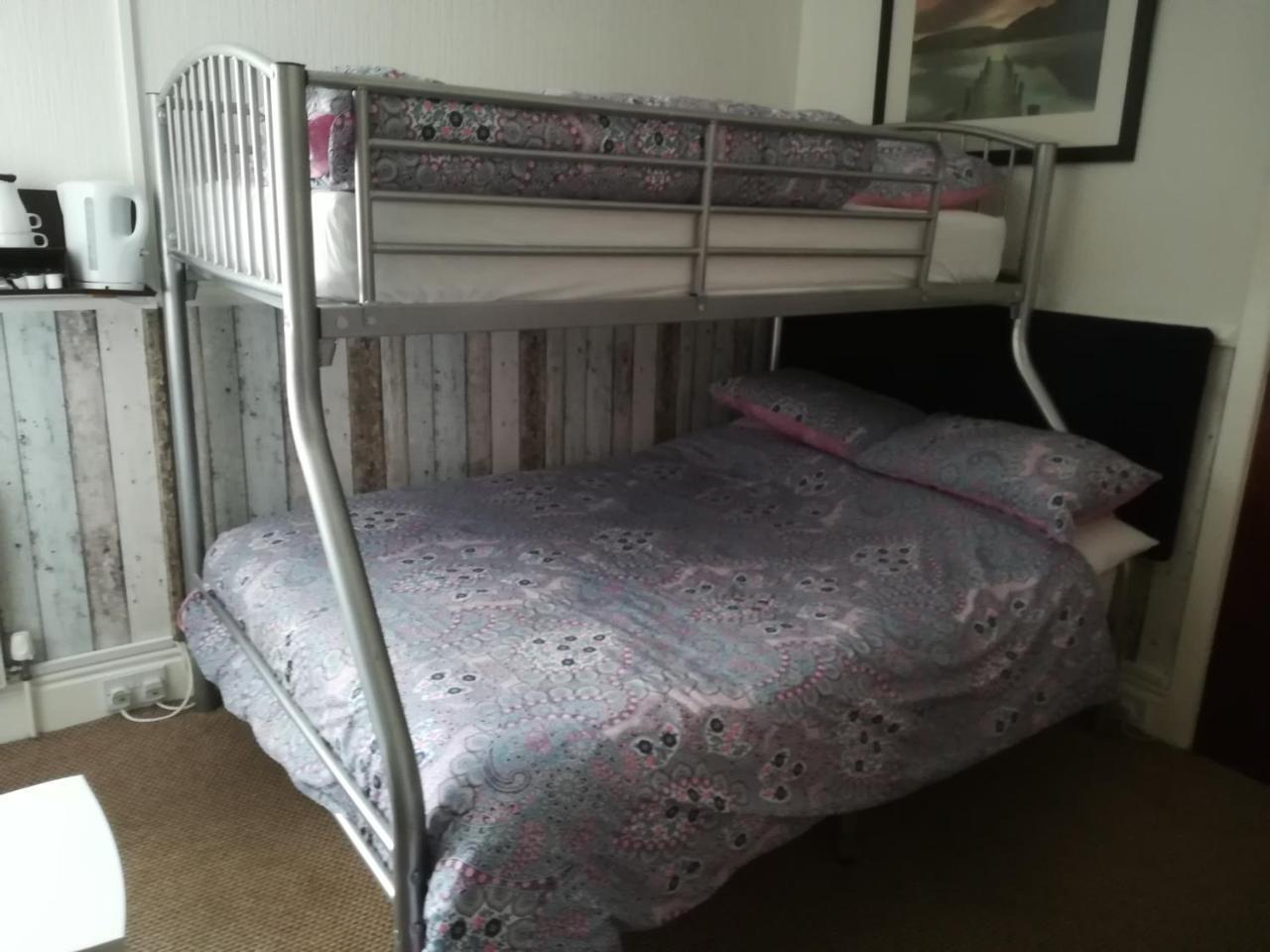 Bed & Breakfast Delamere 3*