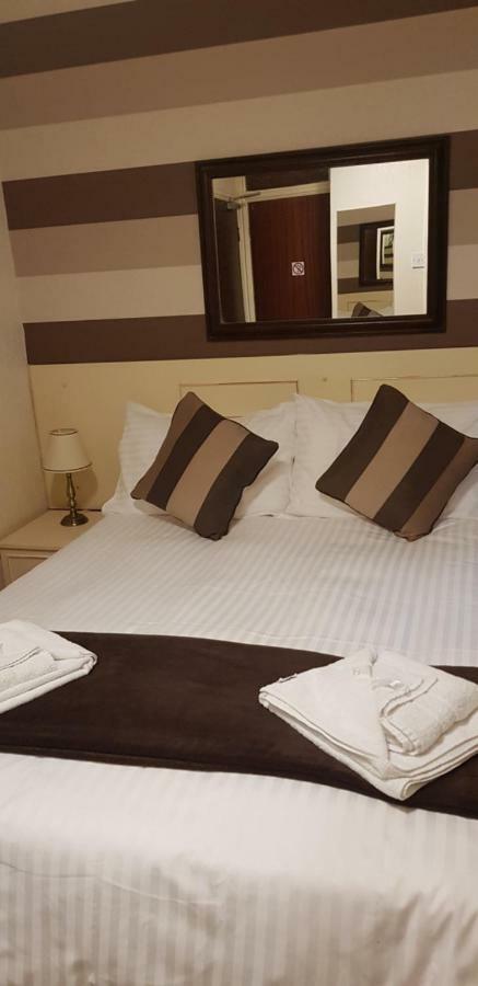 Roselea Hotel