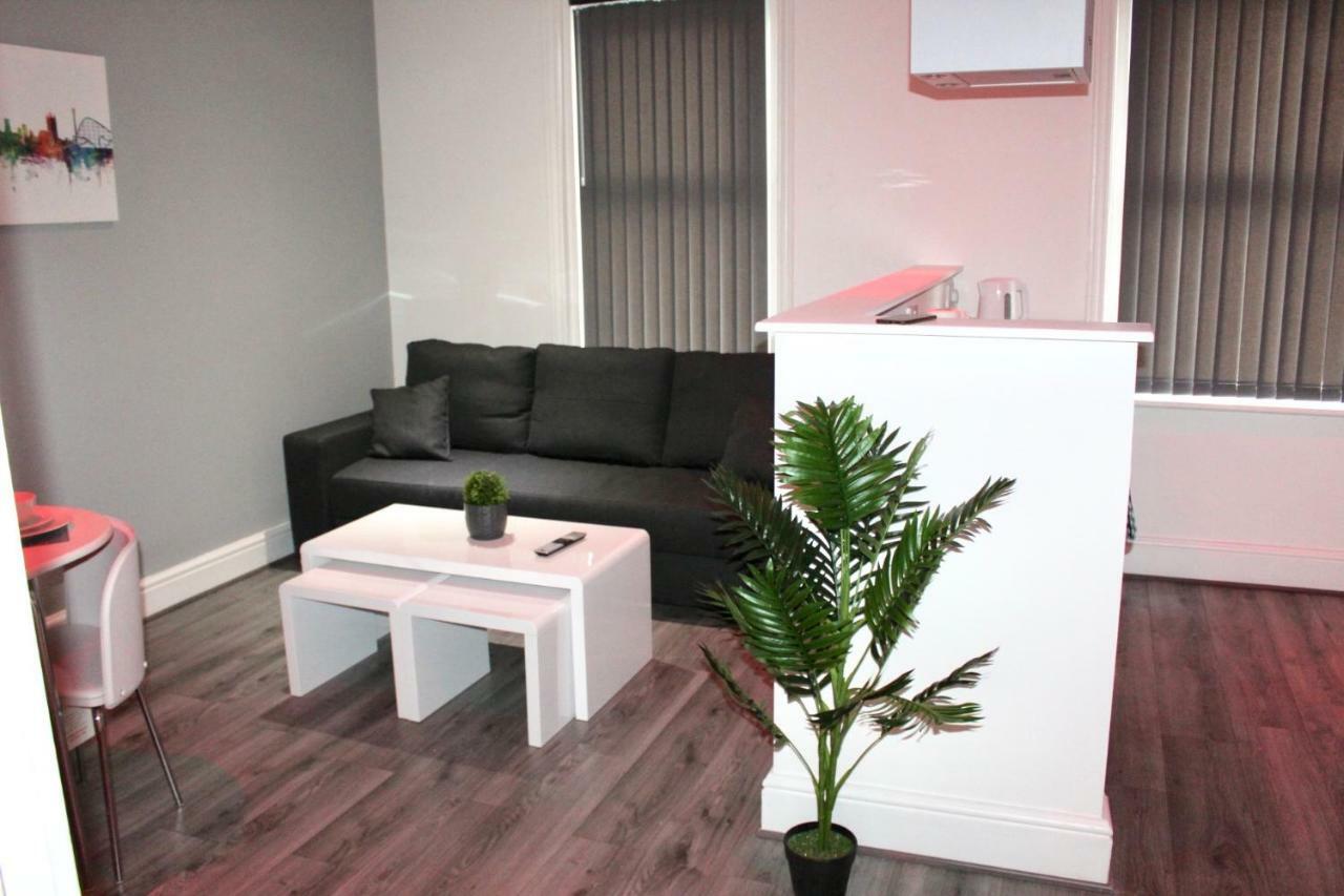 Reads Luxury Jacuzzi Blackpool