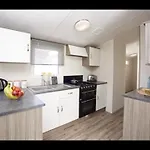 Lovely 3-Bed Caravan In Blackpool Haven Marton