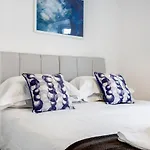 Staycation Apartments By Sasco
