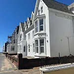 1820 Boutique Rooms & Suites