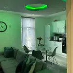 Ali\'S Holiday Apartments F3