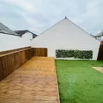 Stunning, Modern & Spacious! With Outdoor Fire Pit