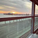 Winter Gardens North Pier 2 Bed