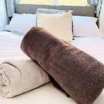 Beautiful Stylish And Modern Space! Perfect Location