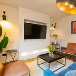 Capri Stays - Apartment Two - Two Bed Apartment