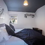 Ocean View Apartments - Sloane