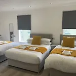 Araan House Hotel -Families And Couples Only