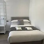 Araan House Hotel -Families And Couples Only