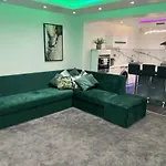 Feathers Suite