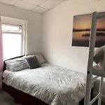 Melrose Hotel