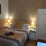 The New Guilderoy Hotel