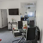 Coast Accommodation Station Road Apartments