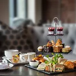 Boulevard Hotel