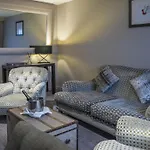 Boulevard Hotel