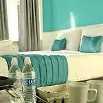 Blackpool Seaside Hotel - Comfortable - Double, King & Super King Beds -