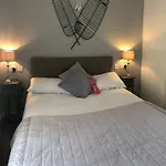 Four Seasons Guest House