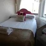 Lyric Hotel