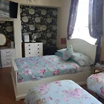 What are the best hotels near Blackpool Pleasure Beach?