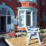 The Grosvenor View - Guest House