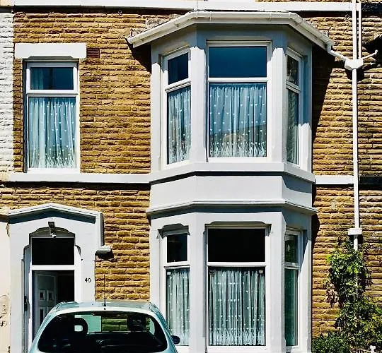 Delamere Holiday Apartments