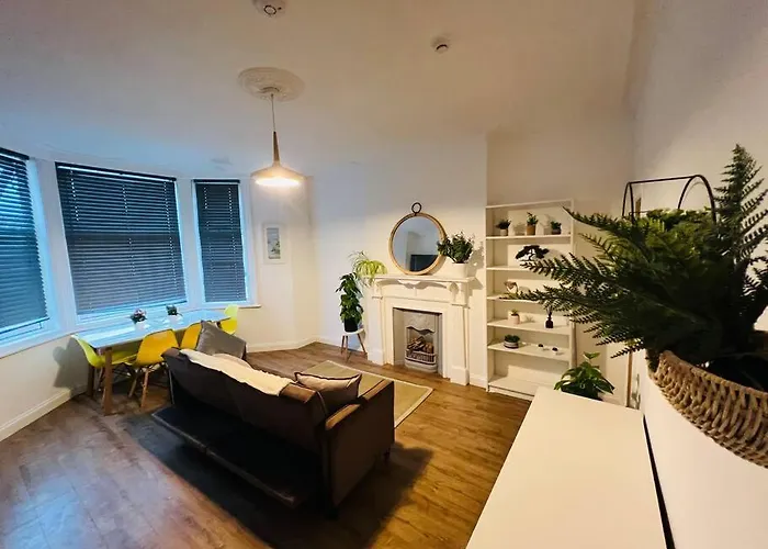 Beautiful Space Stylish And Modern! Perfect Location