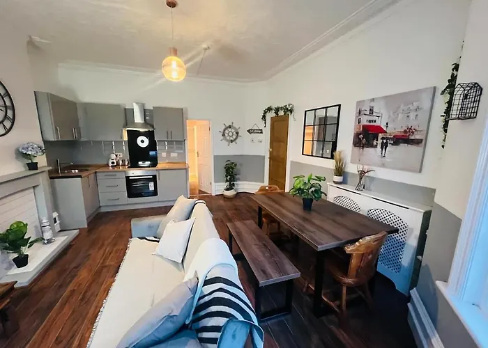 Beautiful Stylish And Modern Space! Perfect Location