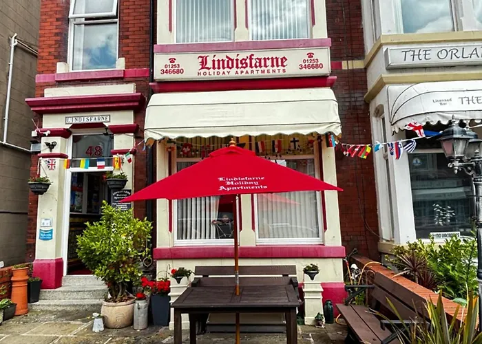 Lindisfarne Holiday Apartments - Families & Couples Only
