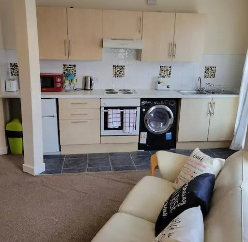 Cozy One-Bedroom Studio Flat !
