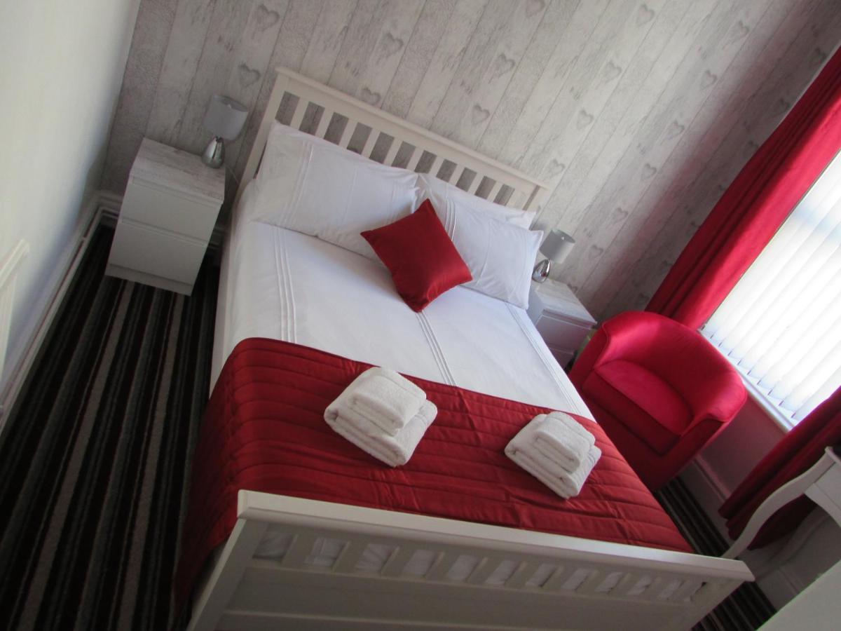 Manor Grove 3*