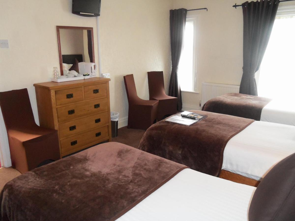 Novello 3* Blackpool