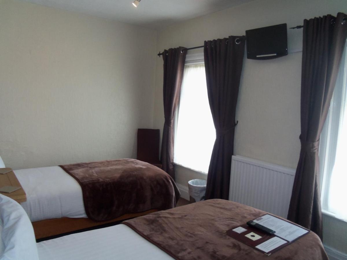 Novello 3*