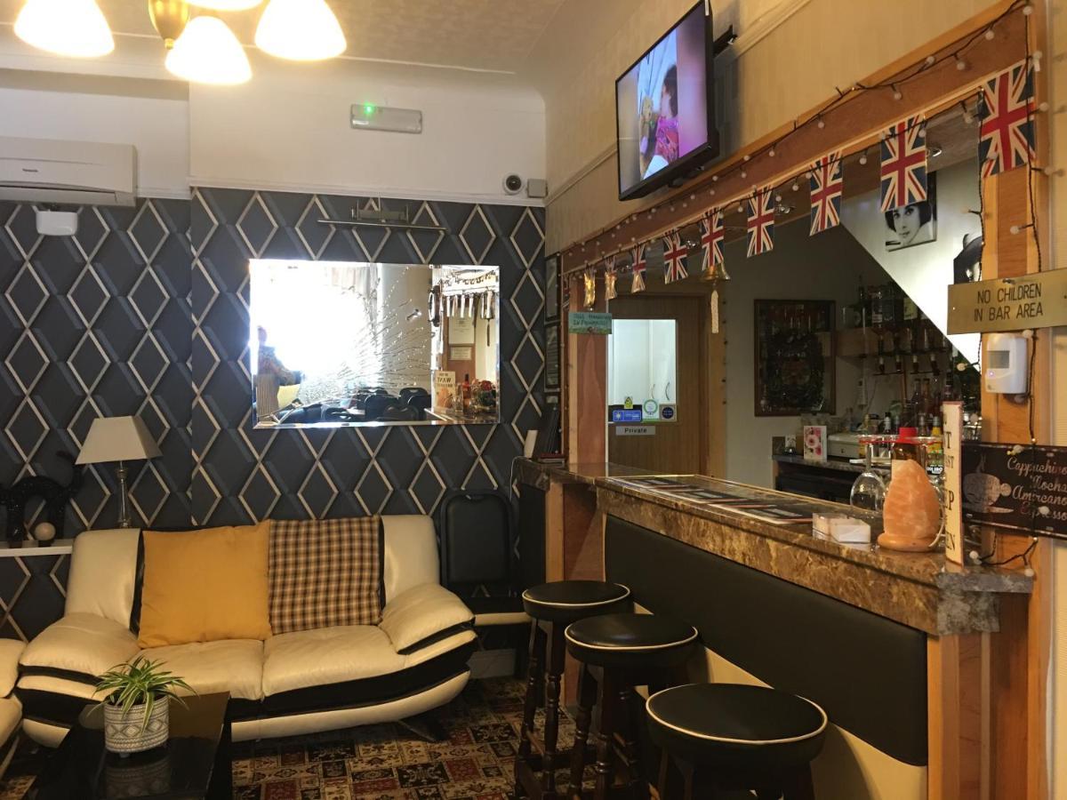 Glenheath Guest house 3*