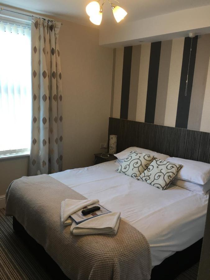Glenheath Guest house 3*