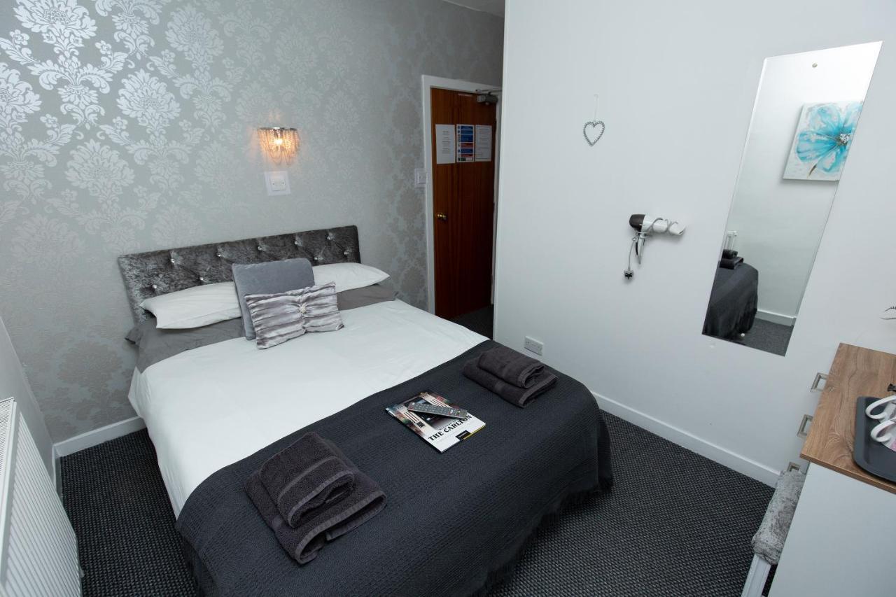 The Carlton Guest house 3*