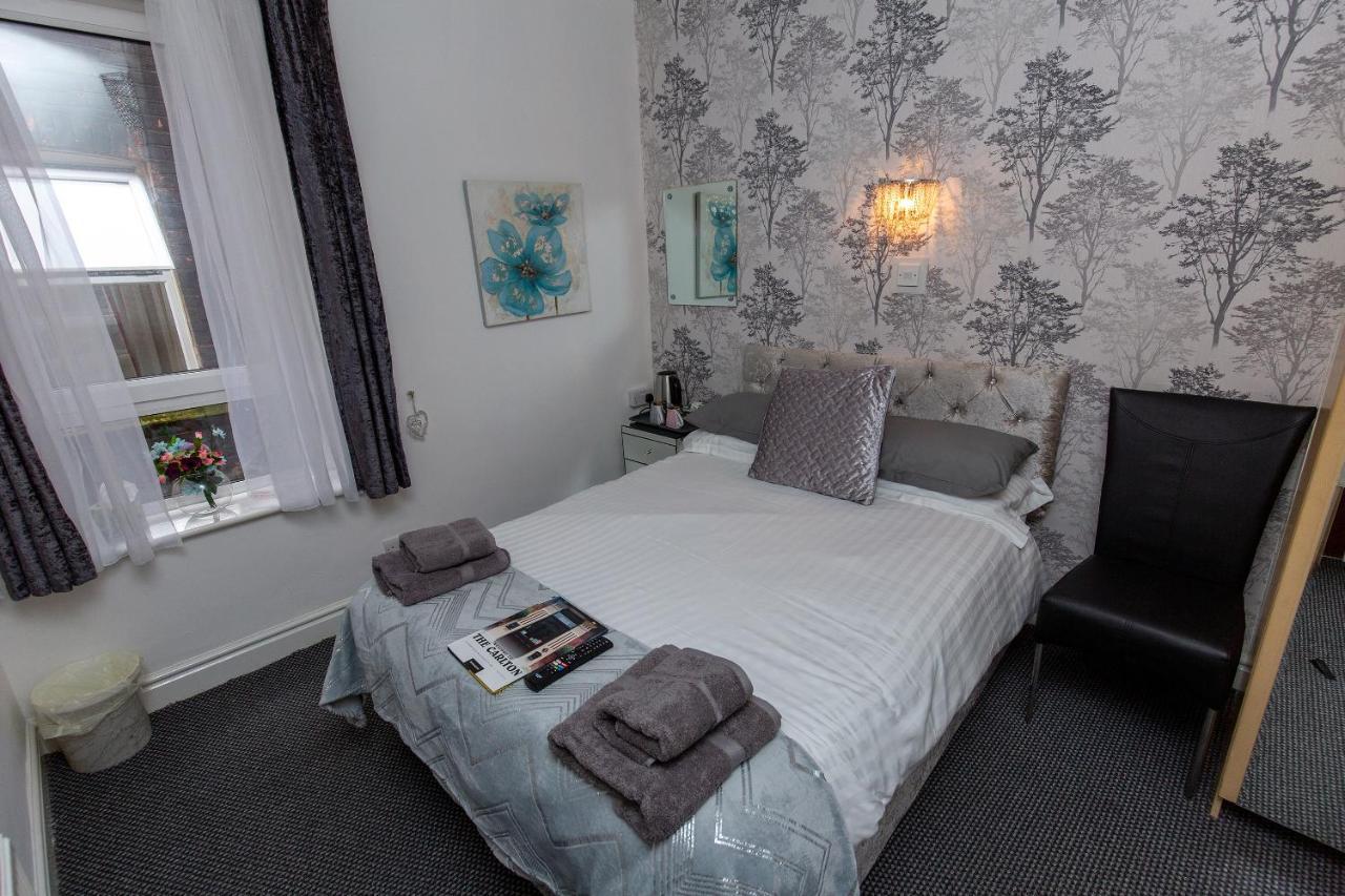 Guest house The Carlton