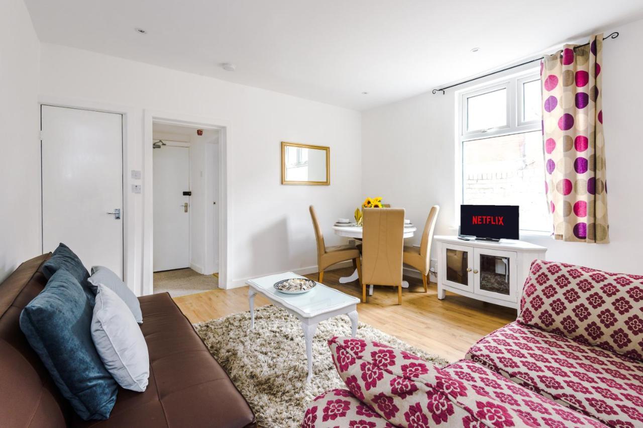 Empire - Charles Street Apartment