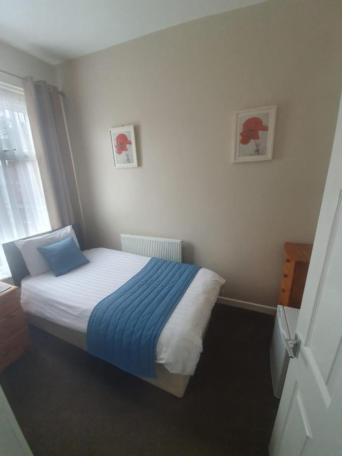 Rosebank 3* Blackpool