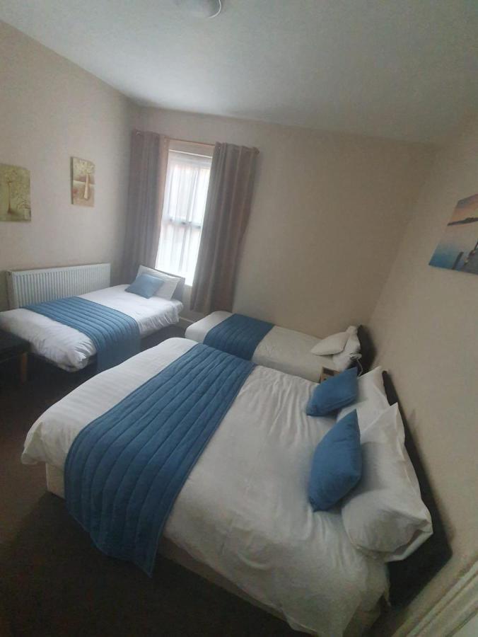 Rosebank 3* Blackpool