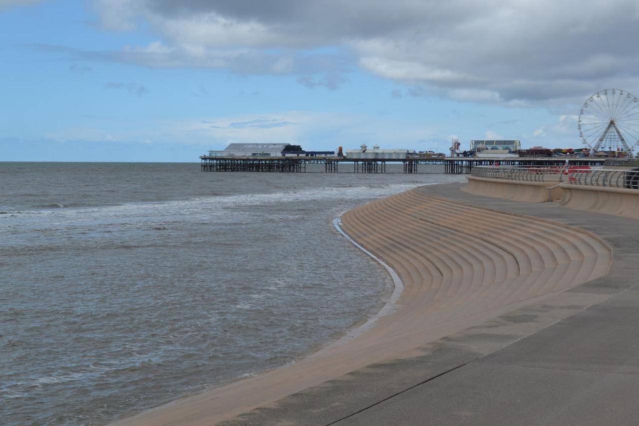 Empire - Charles Street Apartment Blackpool