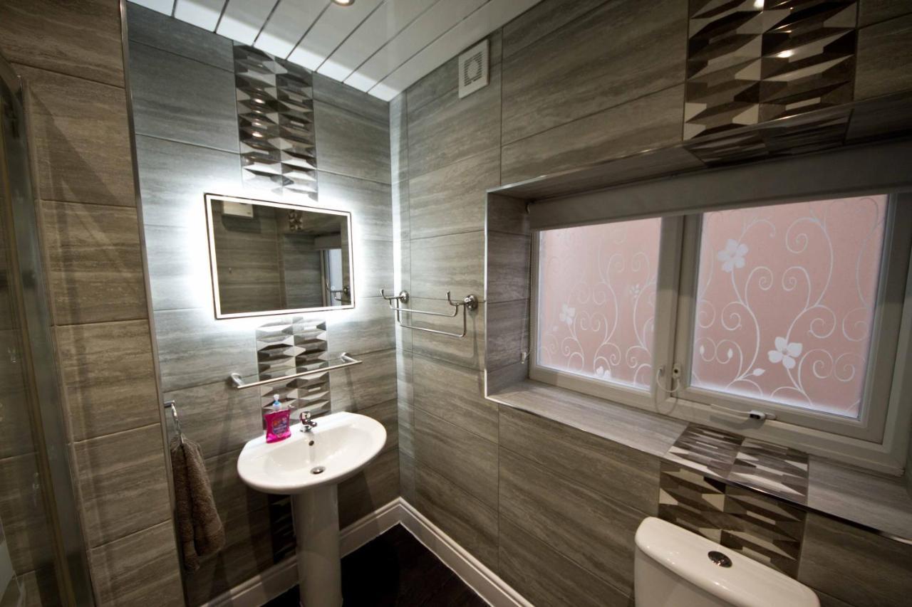 Guest house Rossall House , For Families & Couples Blackpool